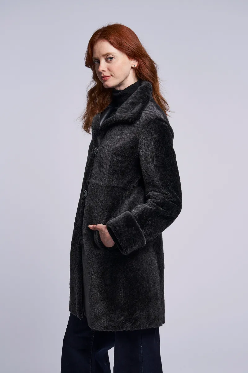 8205 Reversible shearling coat