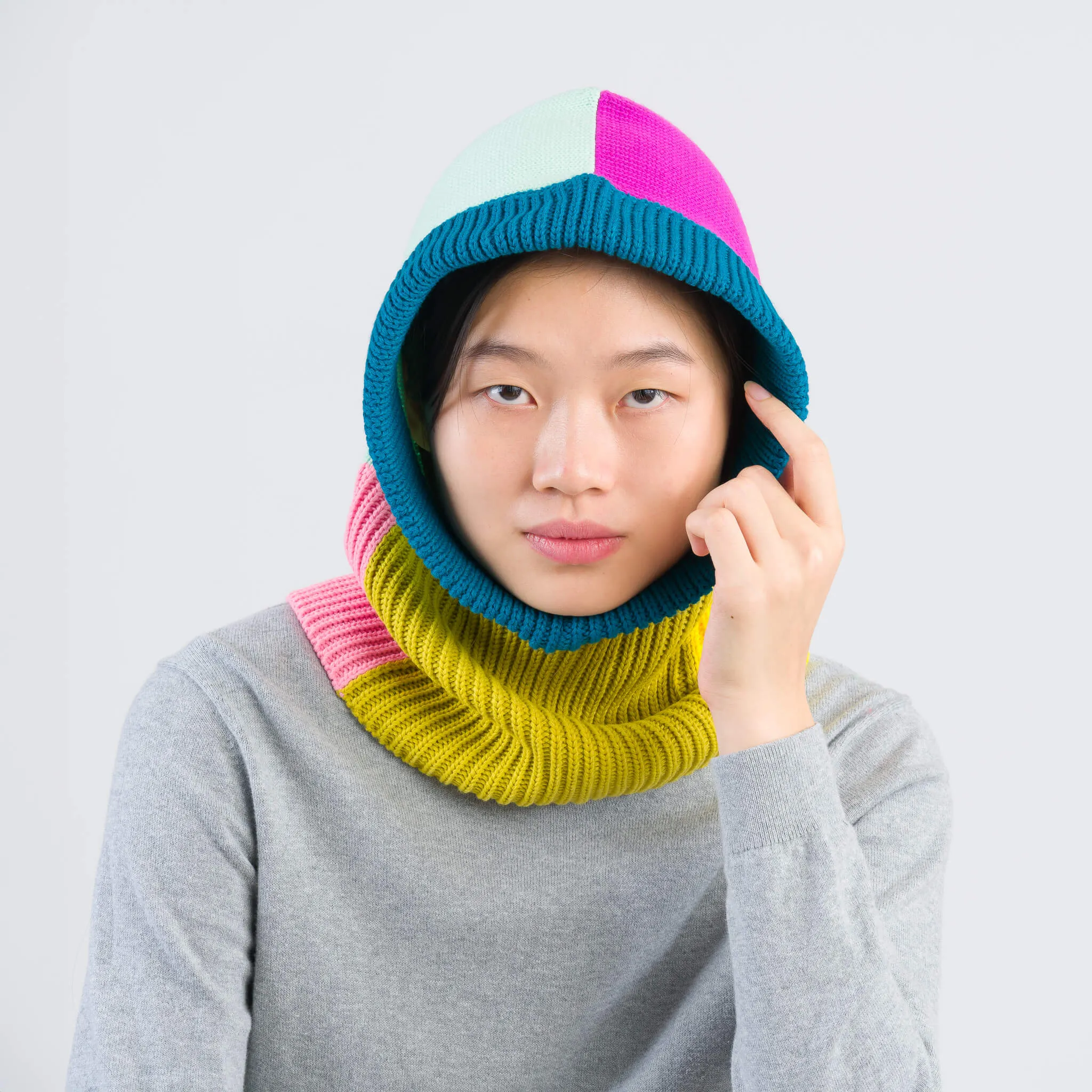 Mismatch Knit Hood