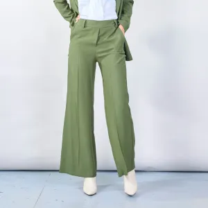 Stylish wide-leg trousers wholesale