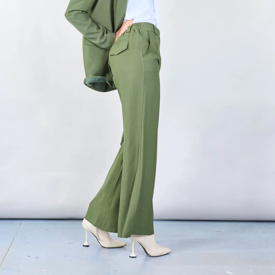 Stylish wide-leg trousers wholesale